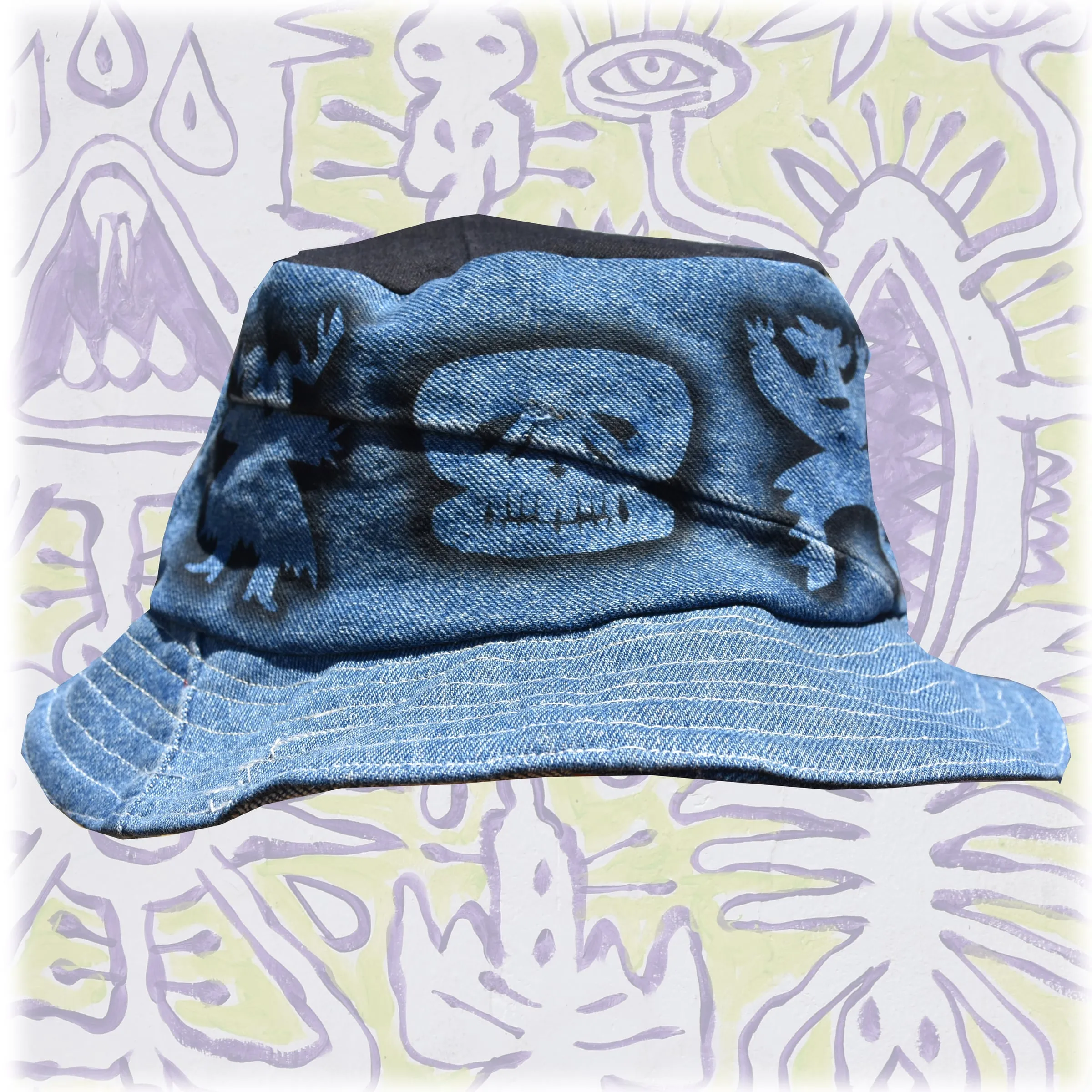 Bucket Hat Lunatik reversible intervenido