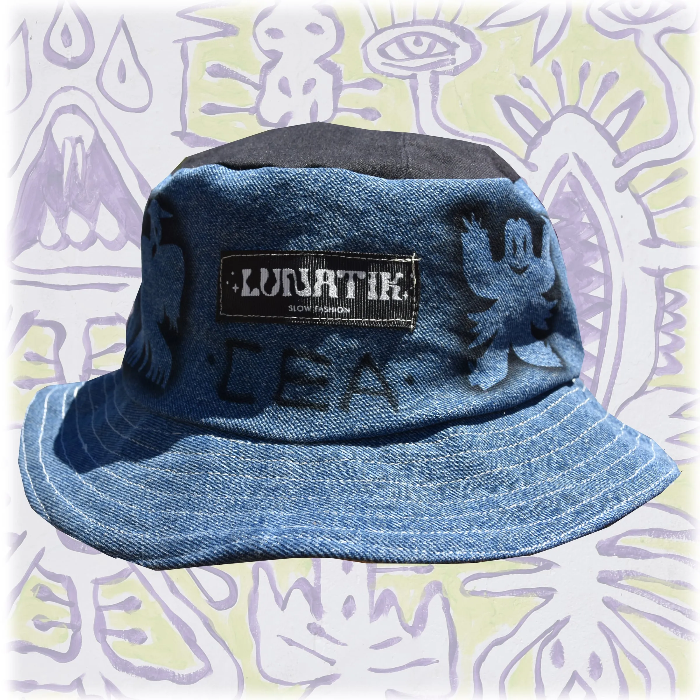 Bucket Hat Lunatik reversible intervenido