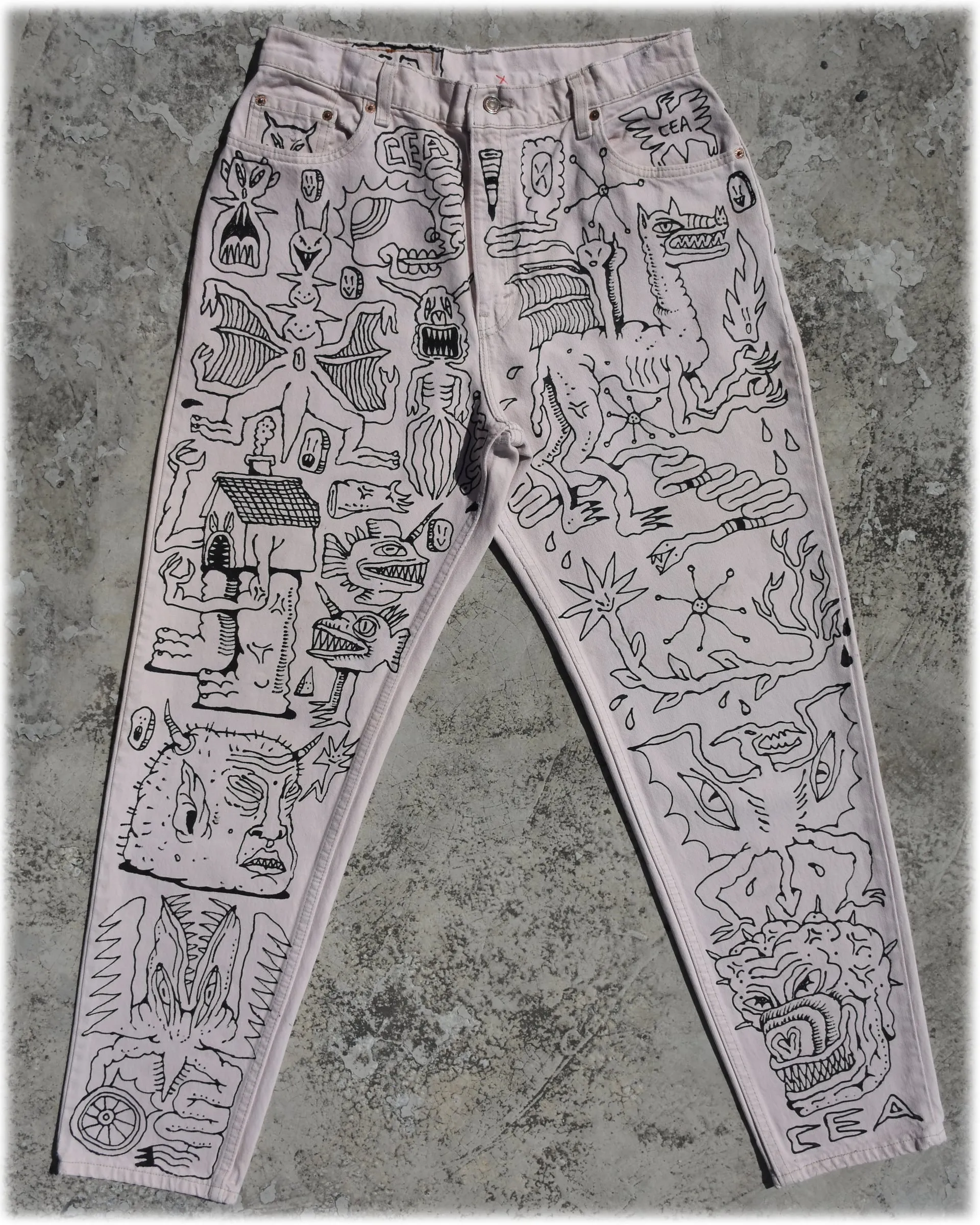 Pantalón Levi's intervenido